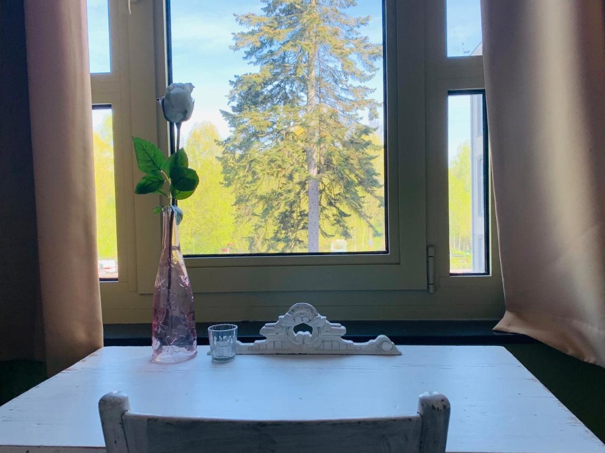 De Lotuspoort Met Mihr'S B&B In De Abdij Van Борнем Экстерьер фото